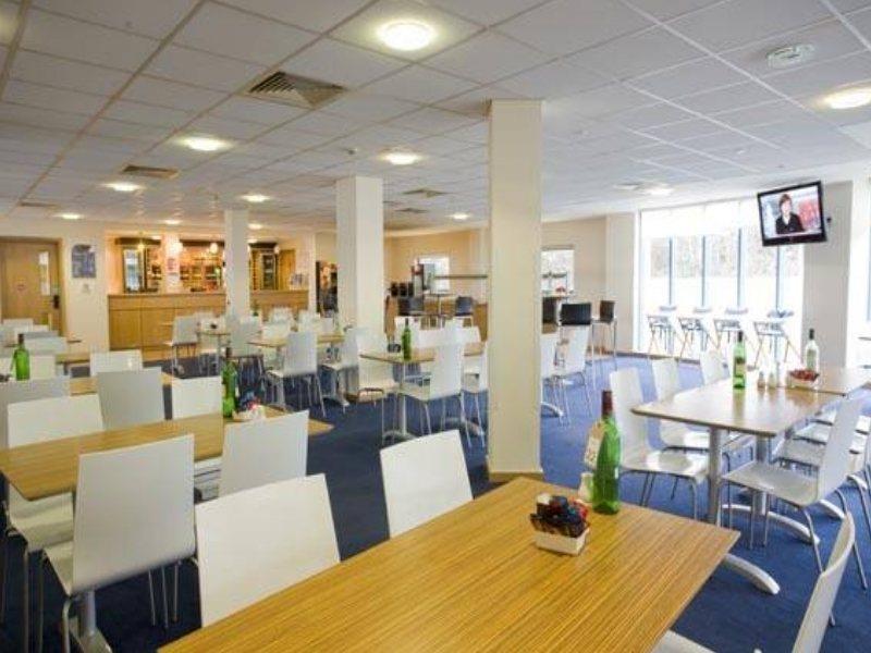 Ibis Budget London Heathrow T5 Σλόουθ Εξωτερικό φωτογραφία