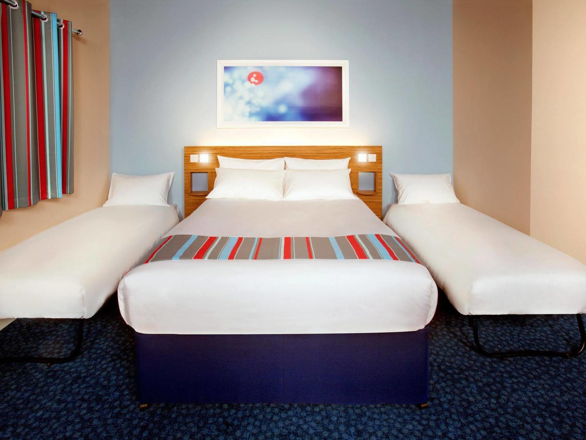 Ibis Budget London Heathrow T5 Σλόουθ Εξωτερικό φωτογραφία